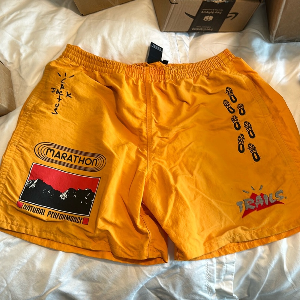 Travis Scott trail shorts